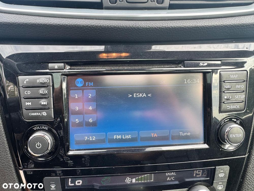 Nissan Qashqai - 25