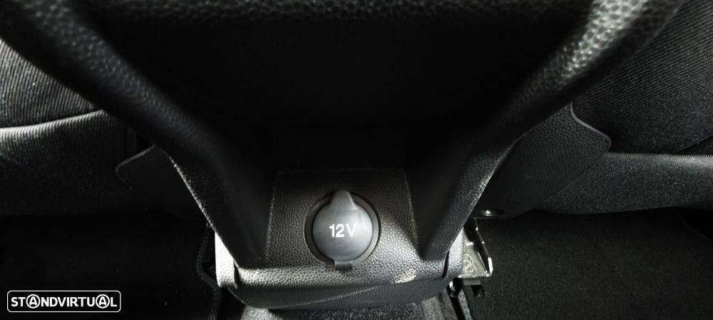 Ford Fiesta 1.6 T ST - 44