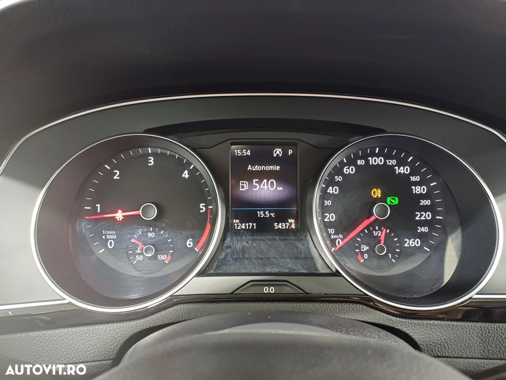 Volkswagen Passat 2.0 TDI DSG Highline - 11