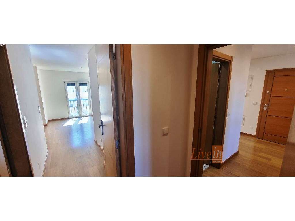 ApartamentoT3 na Rua Vale Formoso de Cima em Marvila - Grande imagem: 5/27