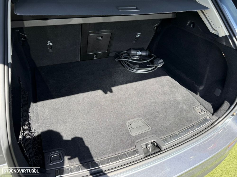 Volvo XC 60 2.0 T8 PHEV Momentum Plus AWD - 59