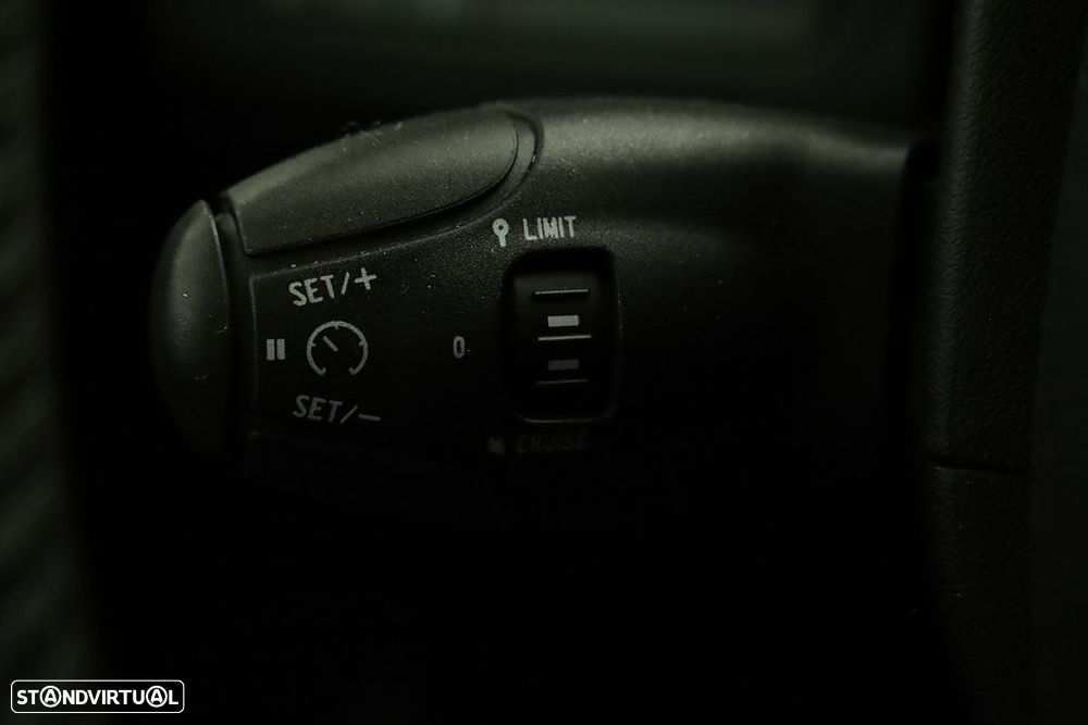 Peugeot 208 1.2 PureTech Active - 18
