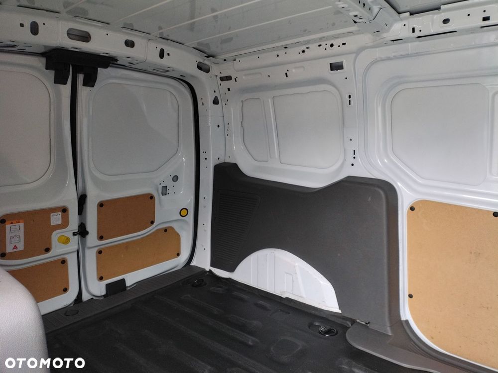 Ford Transit Connect - 13
