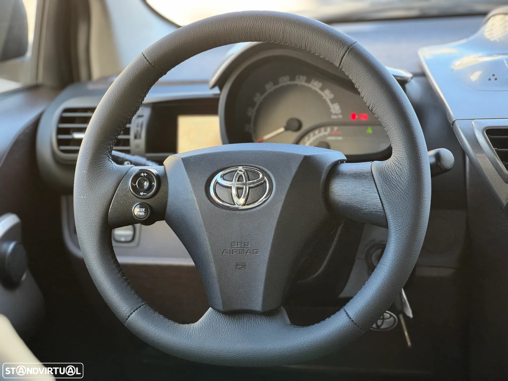 Toyota iQ 1.0 VVT-i 2 MultiDrive EP - 14