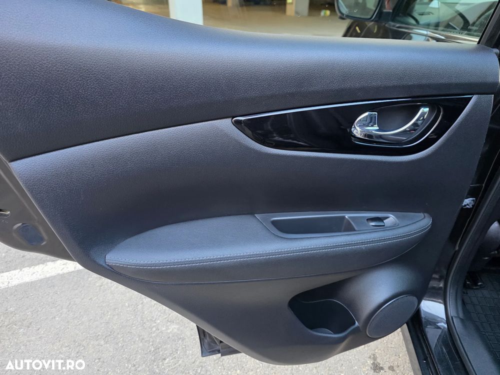 Nissan Qashqai 1.6 DCI Xtronic TEKNA+ - 22