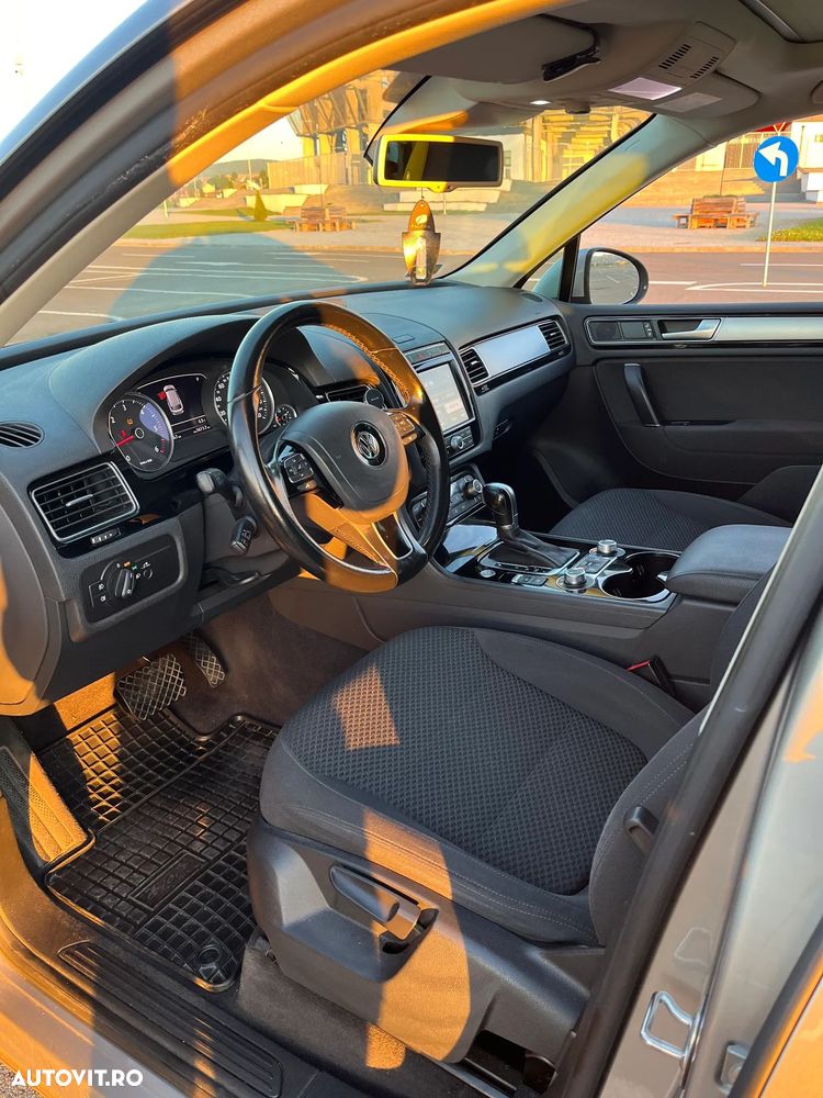 Volkswagen Touareg - 8