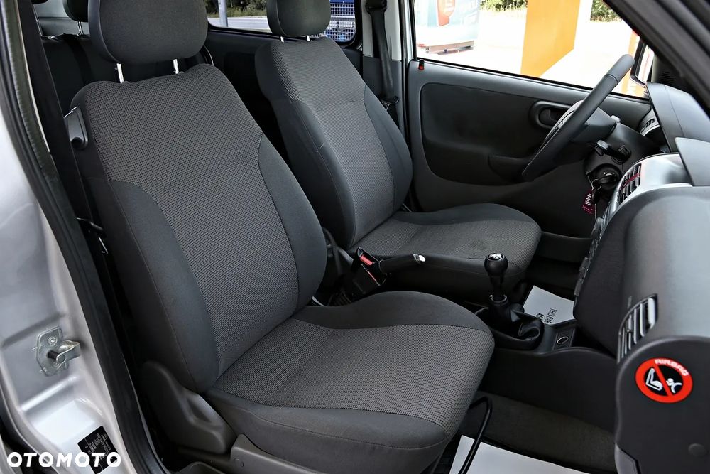 Opel Combo Tour Enjoy - 29