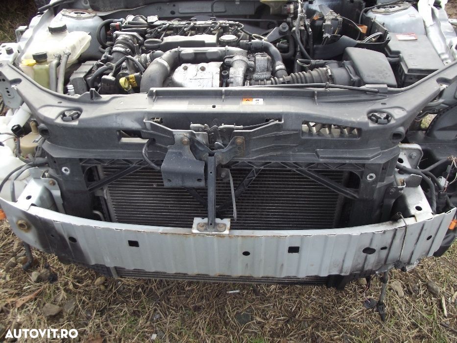 Radiator Mazda 3 1.6 radiatoare apa clima intercooler ventilatoare 1.6 - 1