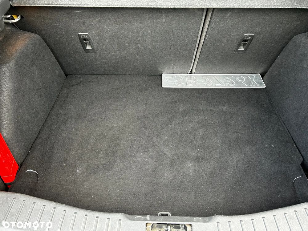 Ford Focus 1.6 Trend - 20