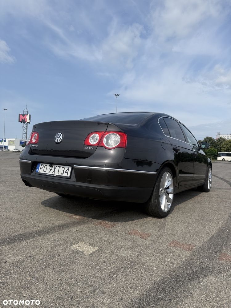 Volkswagen Passat 2.0 TDI DPF Highline - 5