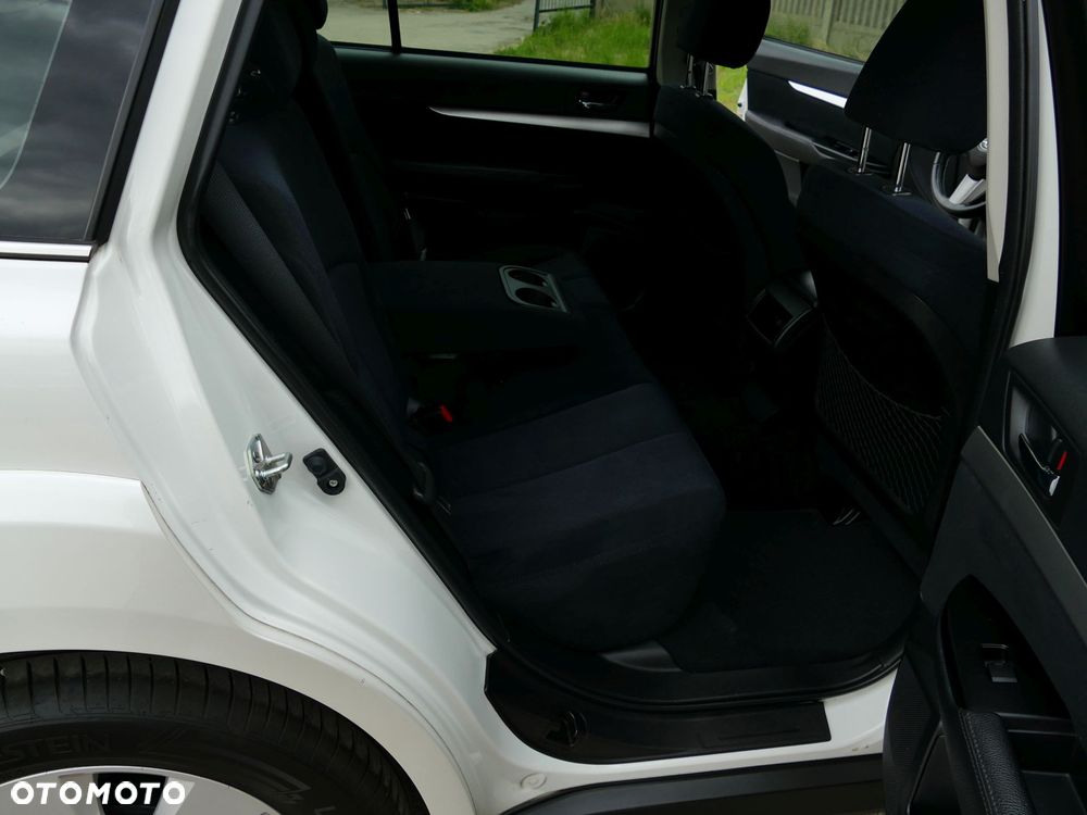 Subaru Outback 2.5i Lineartronic Active - 28