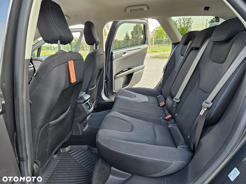 Ford Mondeo 2.0 EcoBlue Titanium - 21