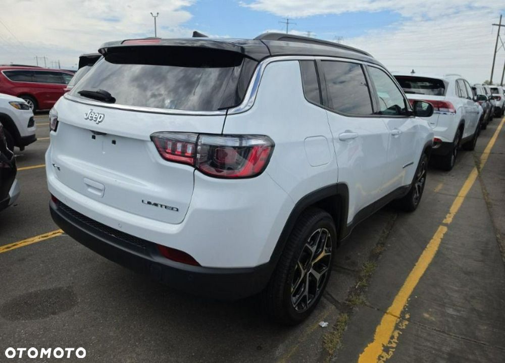 Jeep Compass - 4