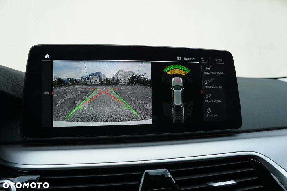 BMW Seria 5 530d Touring - 28