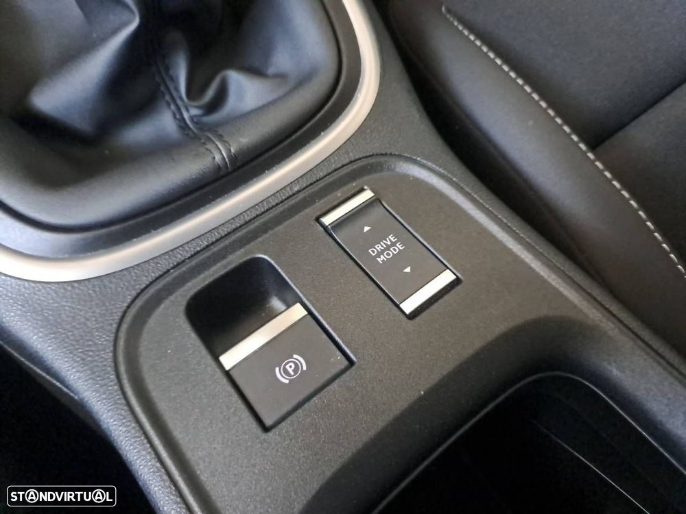 Jeep Avenger 1.2 GSE T3 Altitude - 19