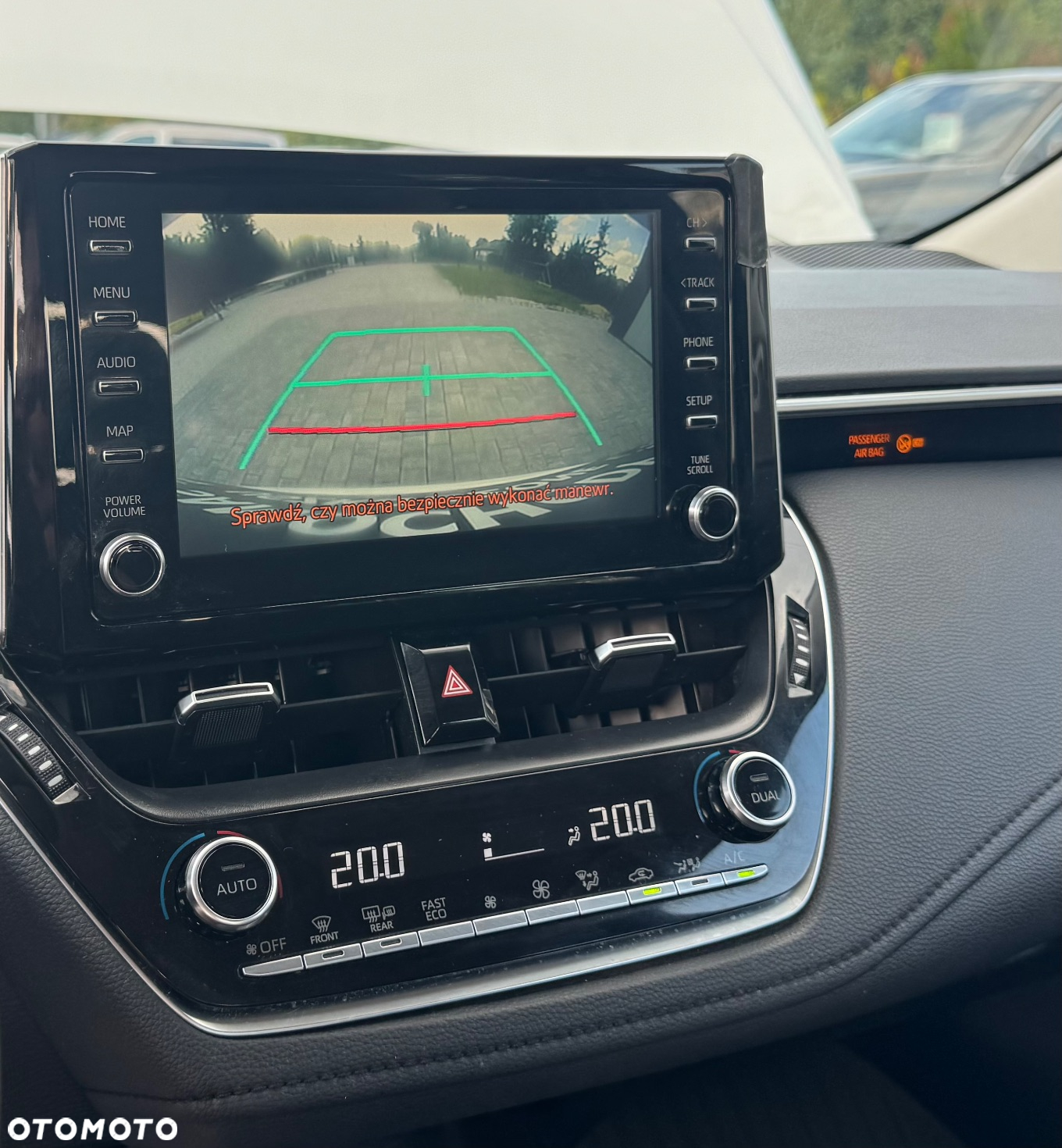 Toyota Corolla 1.8 Hybrid Active - 25