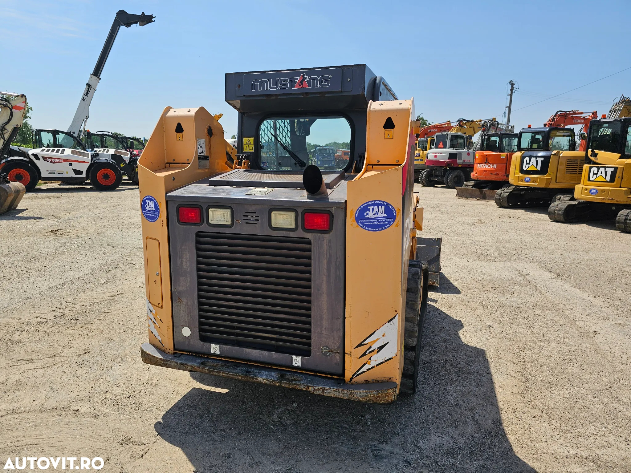 Mustang 1750 RT  airco highflow miniincarcator pe senile bobcat skid steer - 9