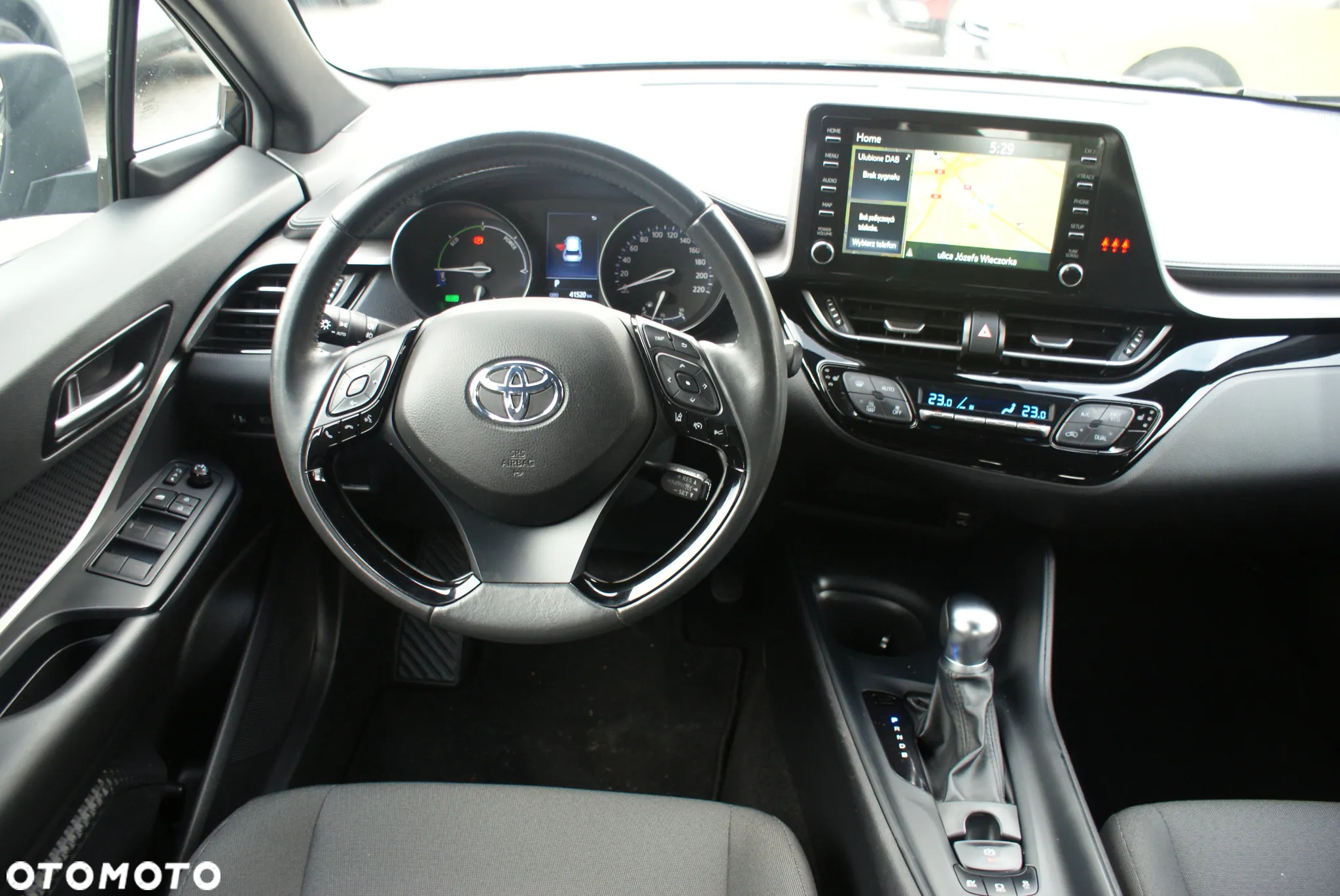 Toyota C-HR - 9