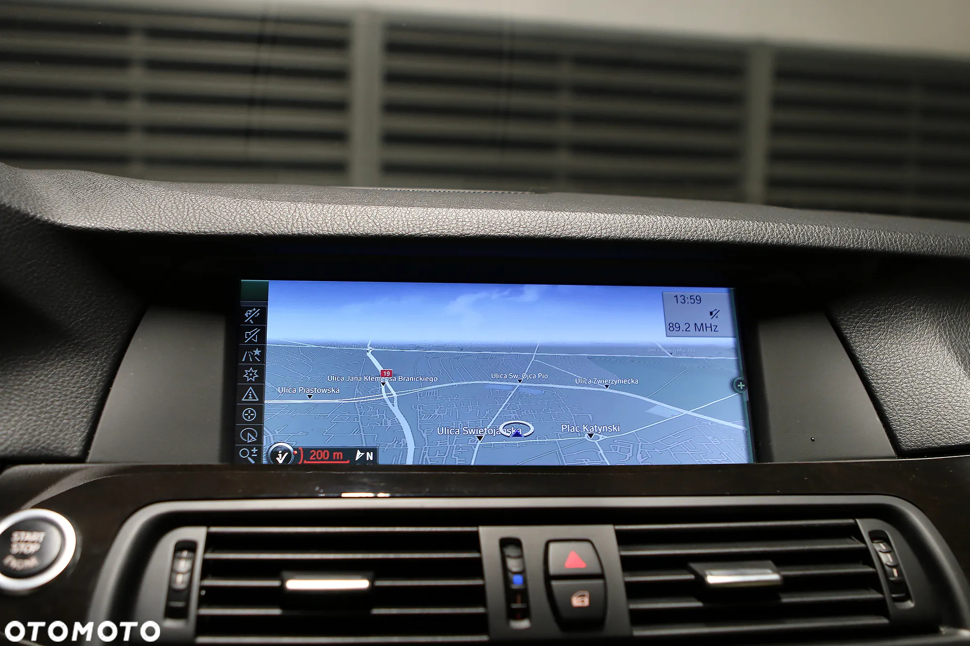 BMW Seria 5 528i - 30