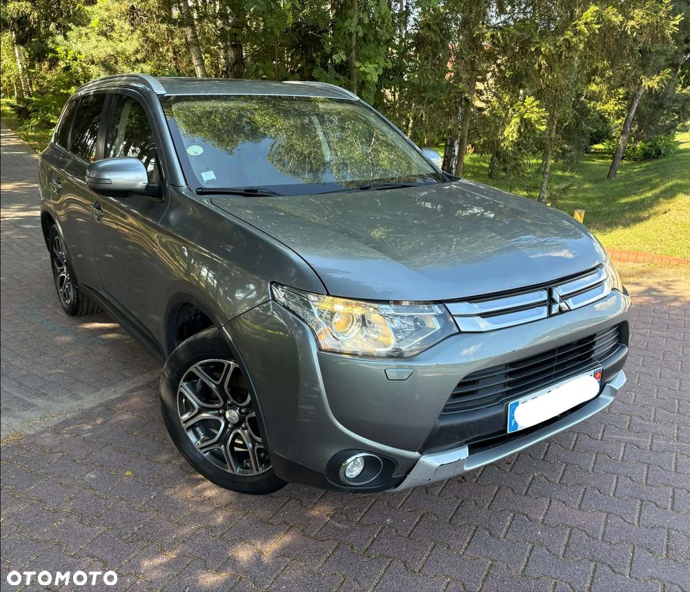 Mitsubishi Outlander - 1