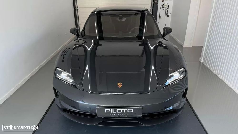 Porsche Taycan Standard - 3
