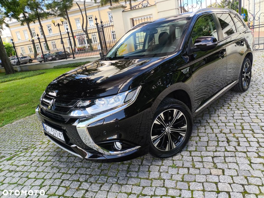 Mitsubishi Outlander 2.0 4WD Plus - 1