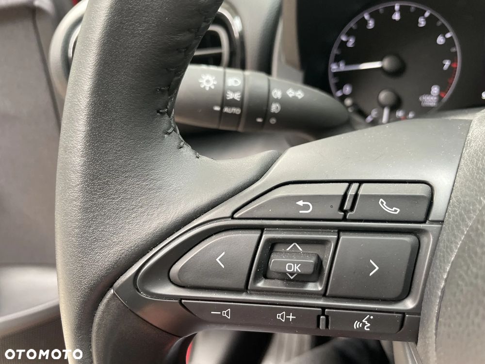 Toyota Yaris 1.5 Comfort - 25