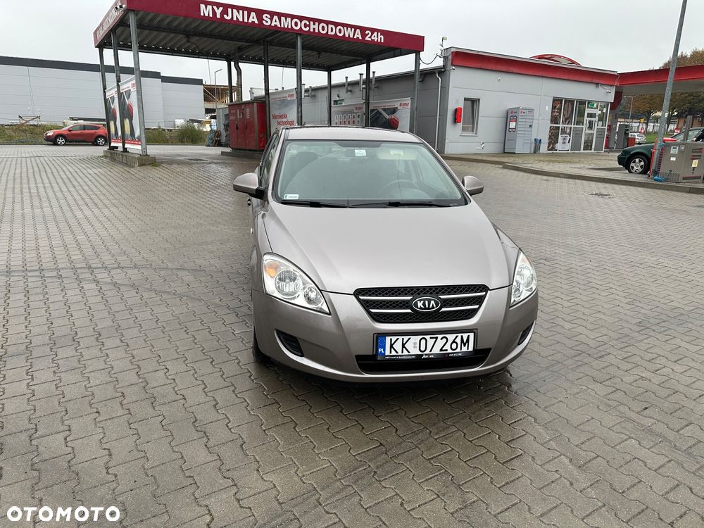 Kia Ceed Cee'd 1.4 Comfort - 33