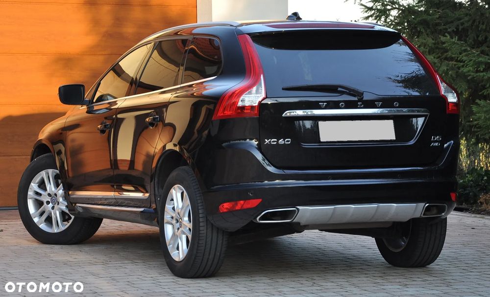 Volvo XC 60 D5 AWD Geartronic Summum - 5