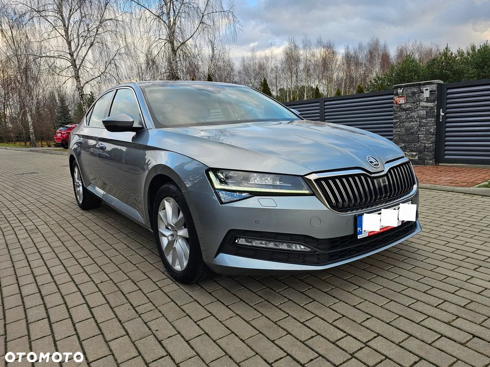 Skoda Superb 2.0 TDI SCR Style DSG - 22