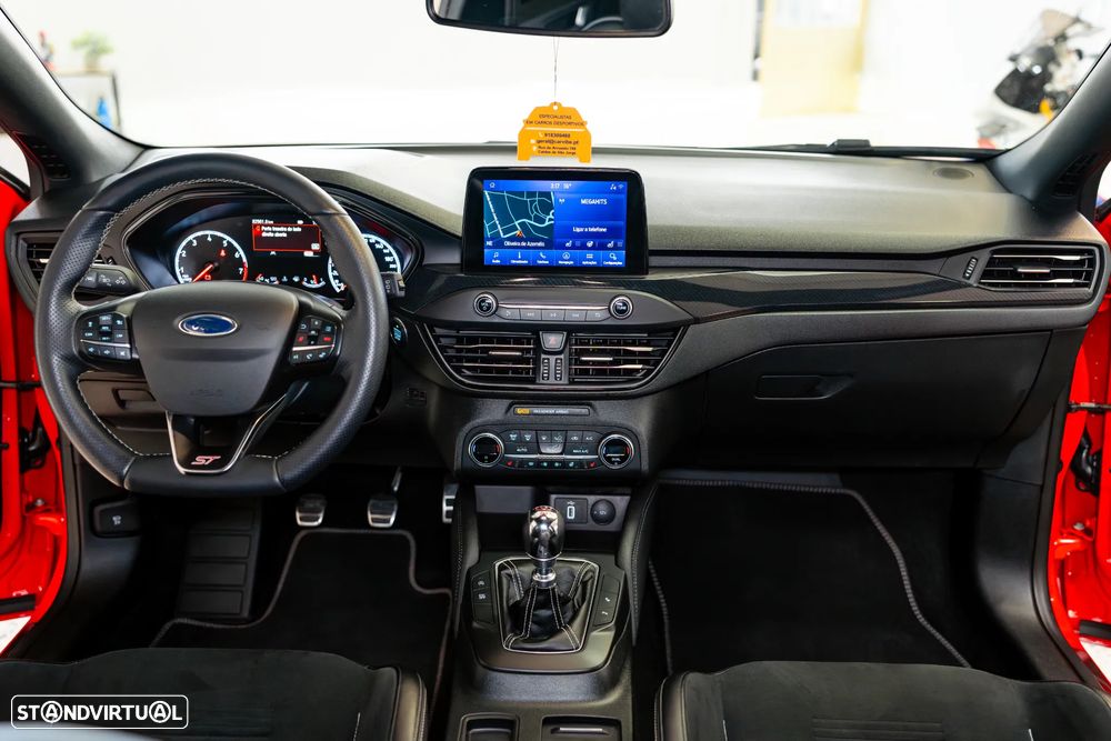 Ford Focus 2.3 EcoBoost S&S ST c/ Pack Estilo - 43