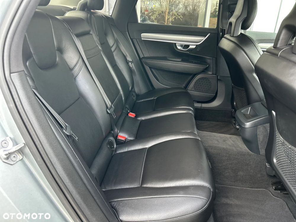 Volvo S90 D3 Momentum - 26