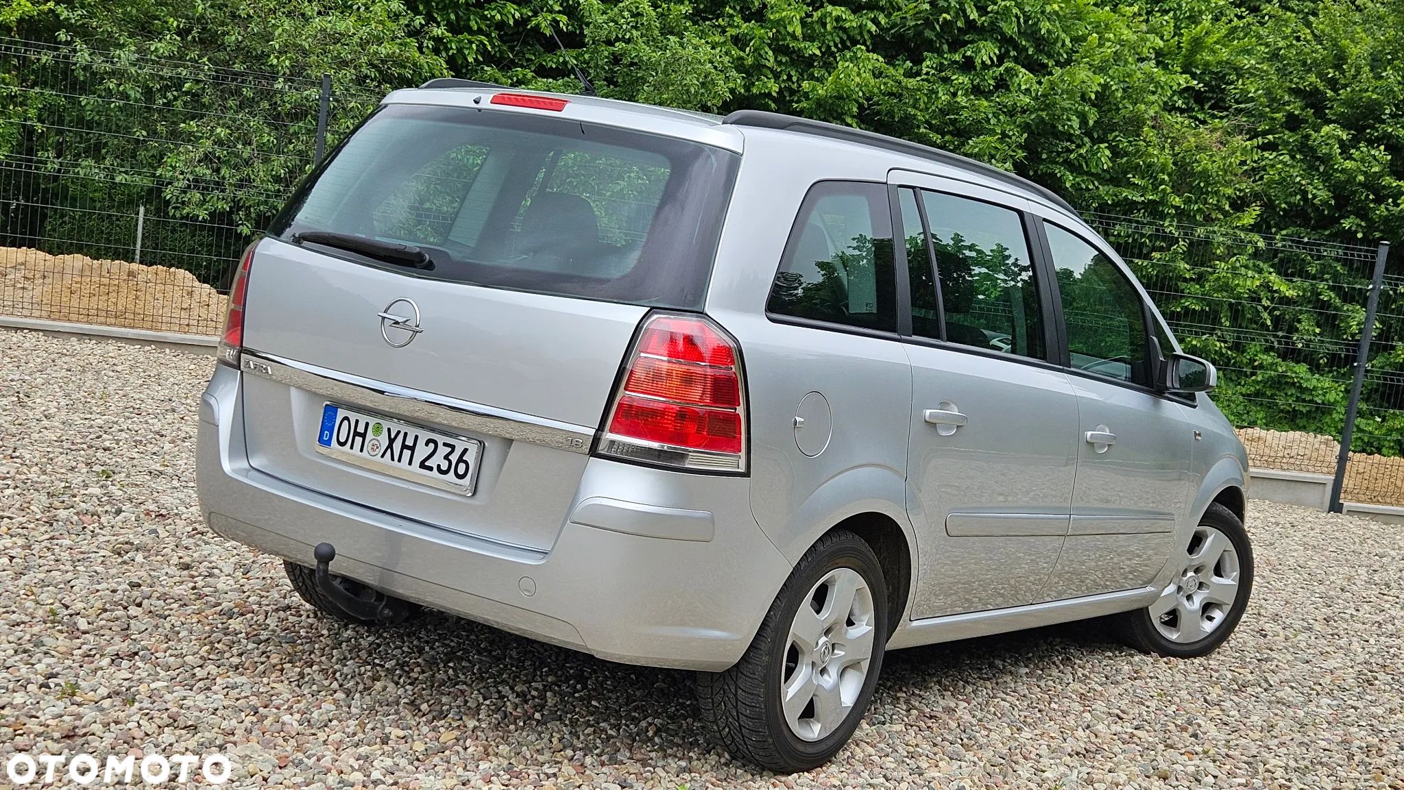 Opel Zafira 1.8 Active - 1