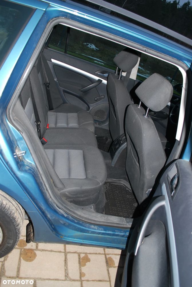 Skoda Octavia 1.6 Combi - 8