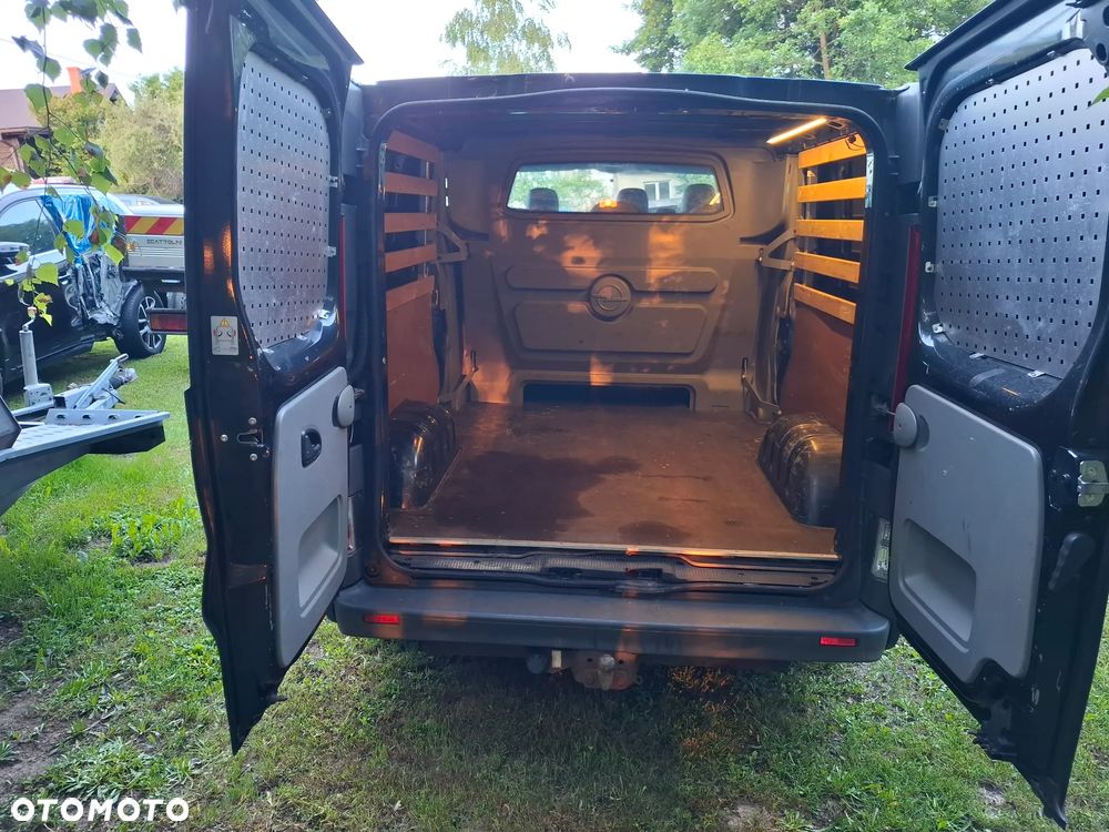 Opel Vivaro - 13