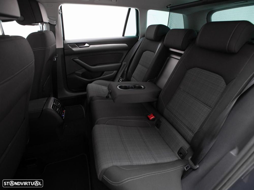 VW Passat Variant 1.5 TSI OPF DSG Business - 10