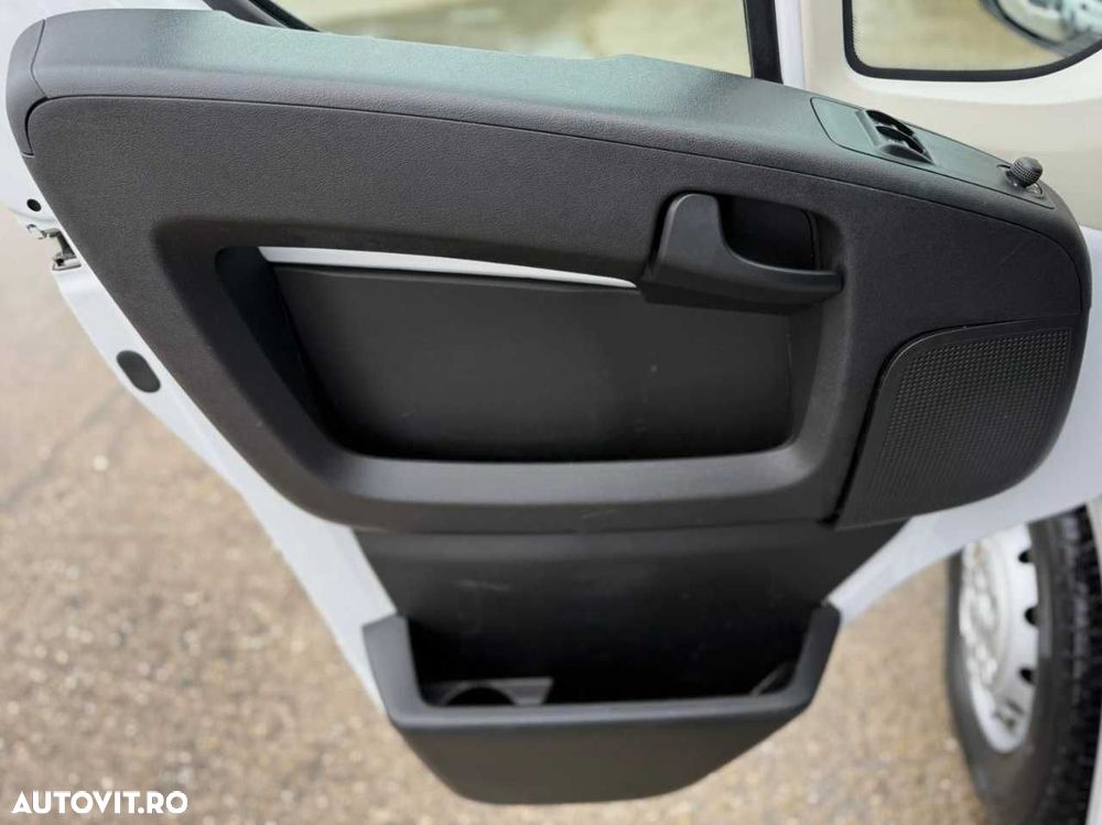 Peugeot BOXER PRELATA CU DORMITOR - 14