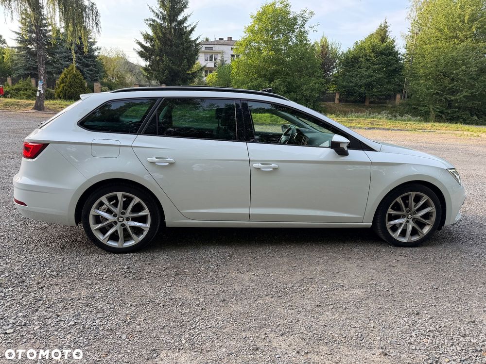 Seat Leon 2.0 TDI DPF DSG FR Black Matt Edition - 10