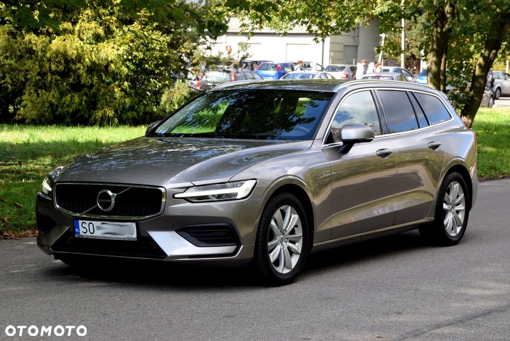 Volvo V60 D3 Momentum Pro - 1