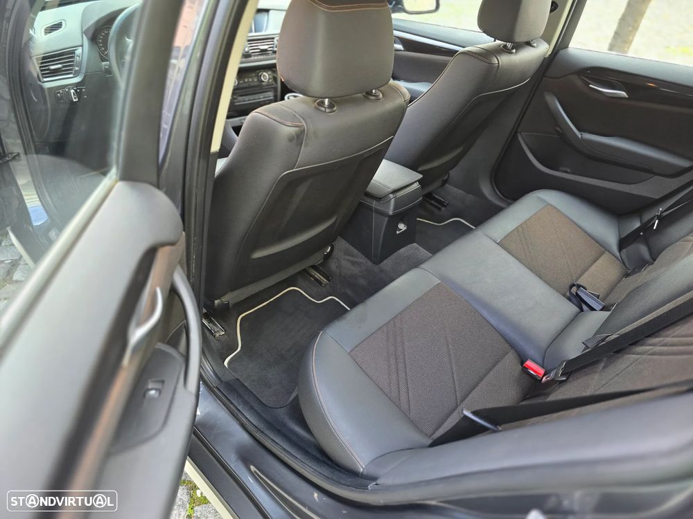 BMW X1 18 d sDrive Auto xLine - 38