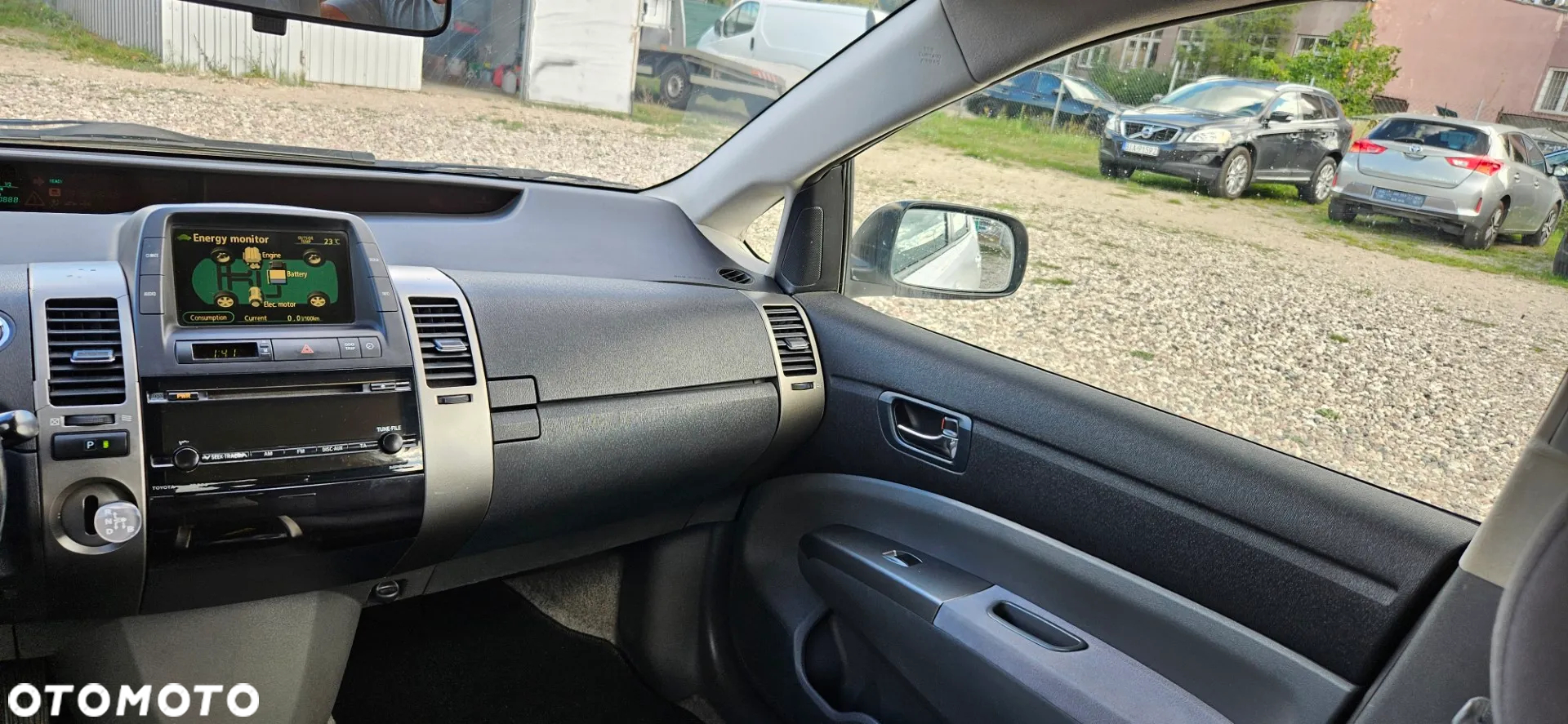 Toyota Prius 1.5 VVT-i Sol - 27