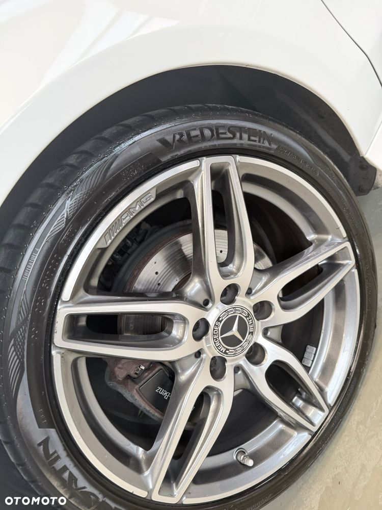 Mercedes-Benz CLA 200 d 7G-DCT AMG Line - 20