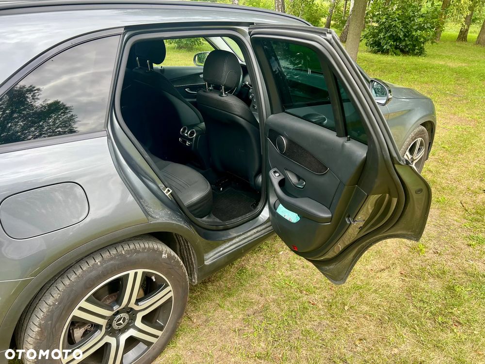 Mercedes-Benz GLC 220 d 4Matic 9G-TRONIC - 17