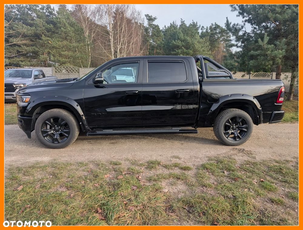 RAM 1500 Crew Cab Laramie - 2
