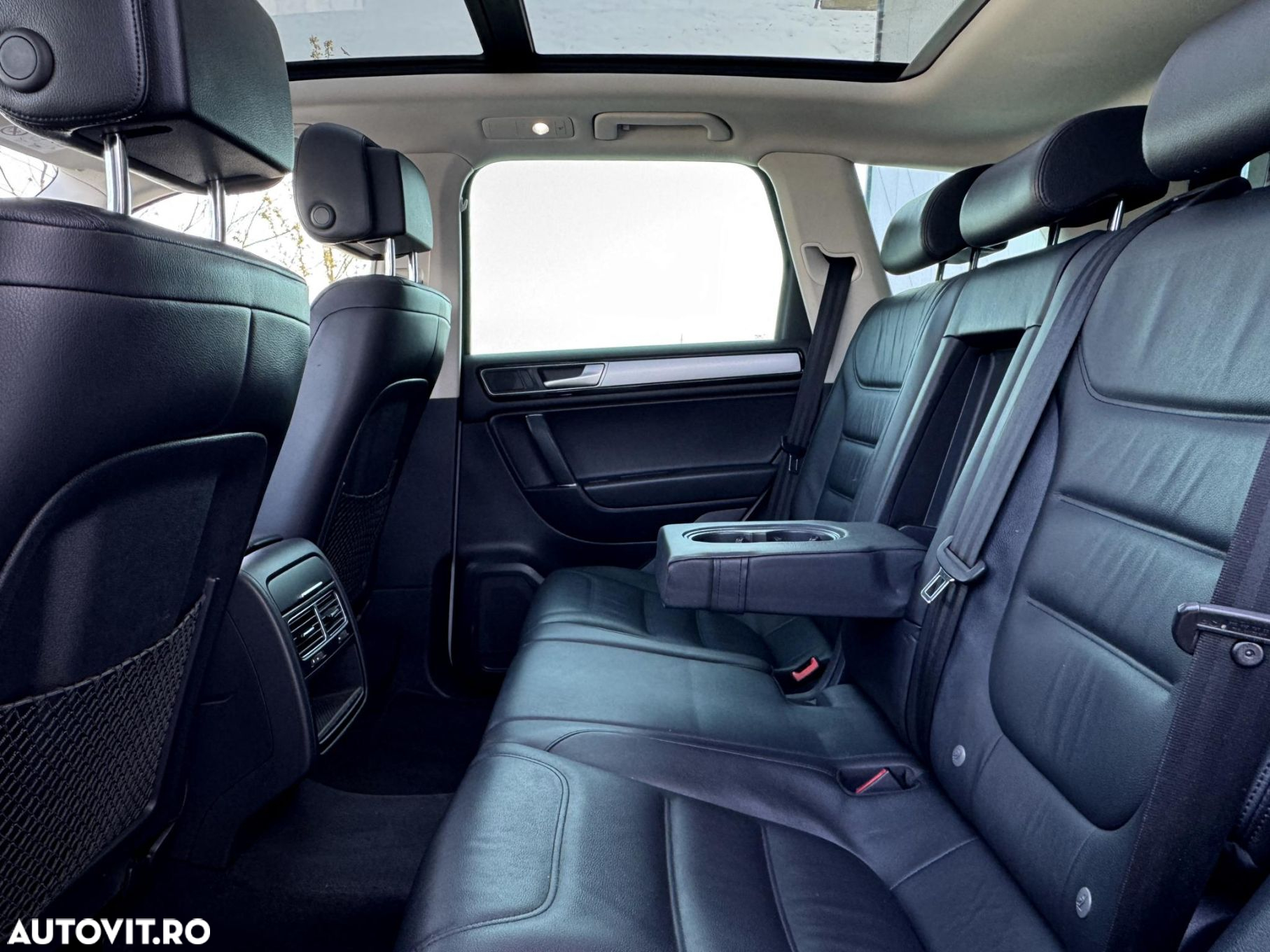 Volkswagen Touareg - 17