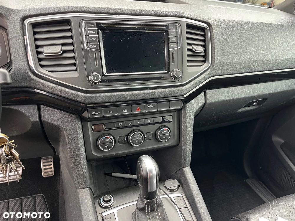 Volkswagen Amarok 3.0 V6 TDI 4Mot Aventura - 10