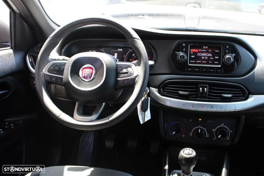 Fiat Tipo Station Wagon 1.3 M-Jet Street - 20