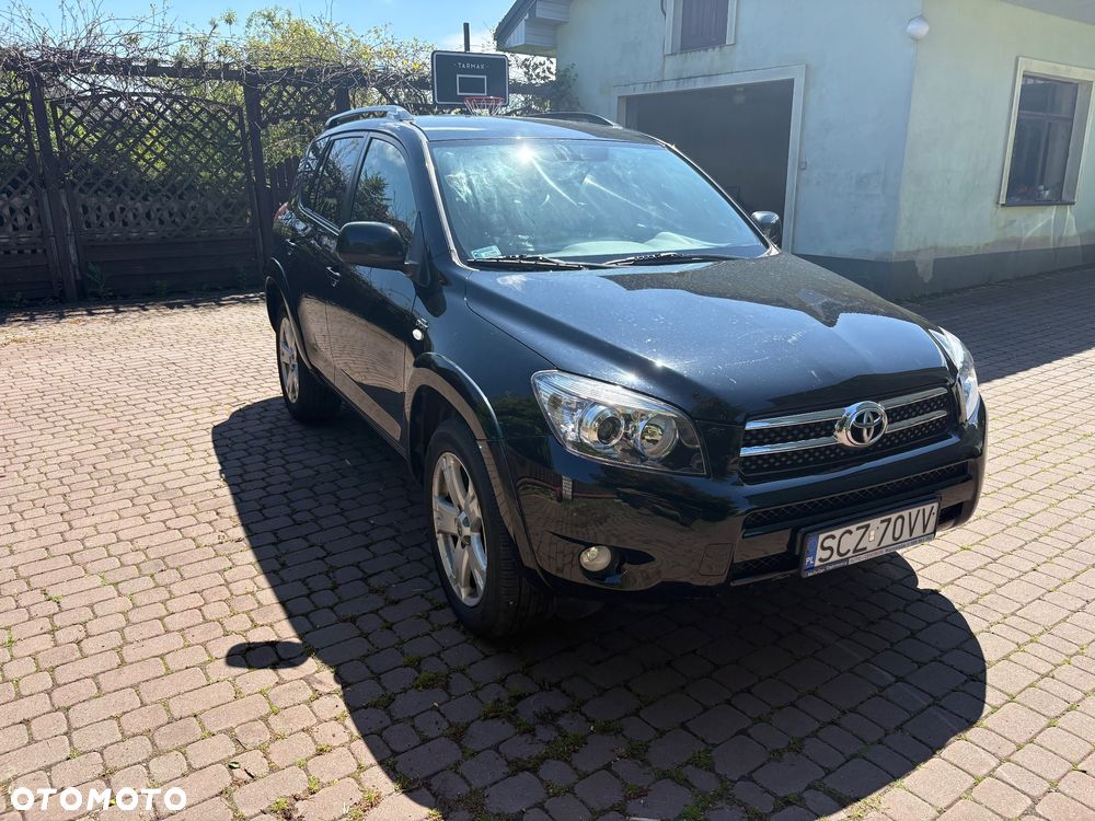 Toyota RAV4 2.2 D-4D X - 2