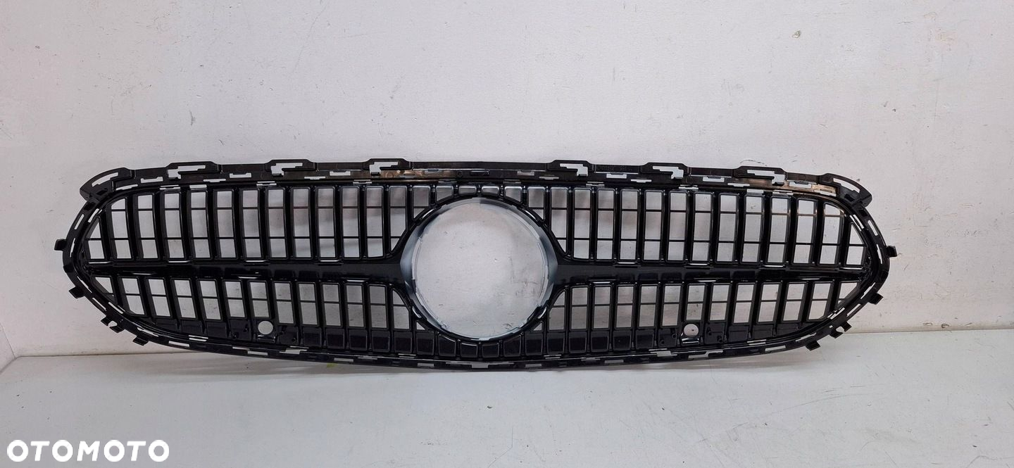 Mercedes C Klasa W206 Grill Atrapa Kratka Wlot BDB - 4