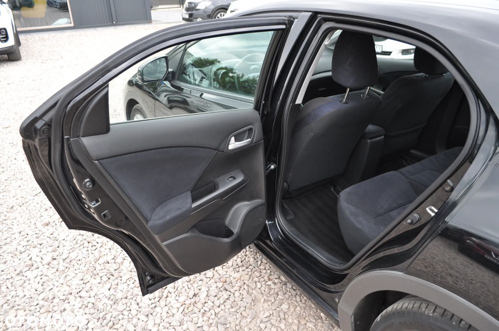 Honda Civic 1.8 i-VTEC Sport - 18